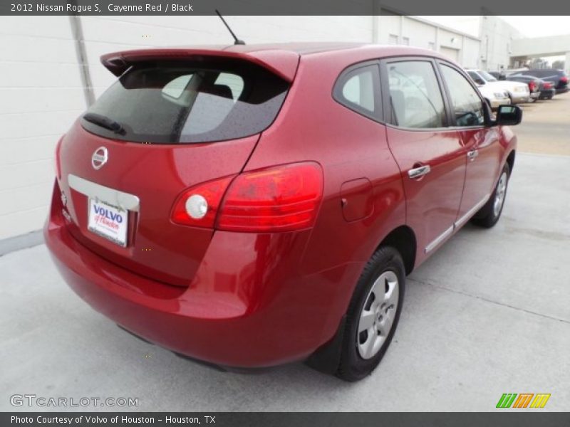 Cayenne Red / Black 2012 Nissan Rogue S