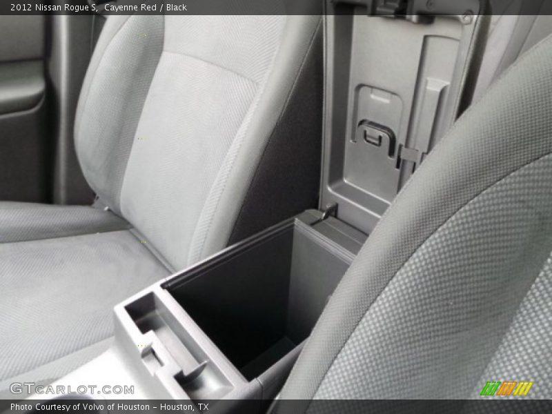 Cayenne Red / Black 2012 Nissan Rogue S