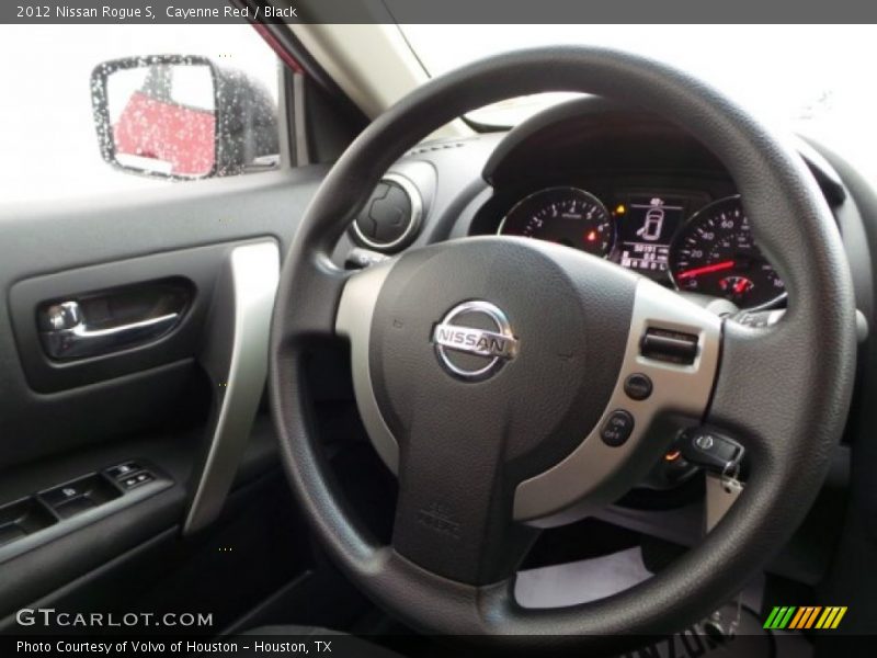 Cayenne Red / Black 2012 Nissan Rogue S