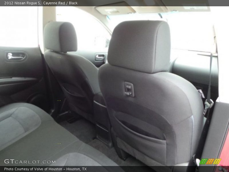 Cayenne Red / Black 2012 Nissan Rogue S