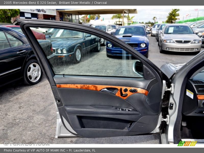 Door Panel of 2005 E 320 Sedan