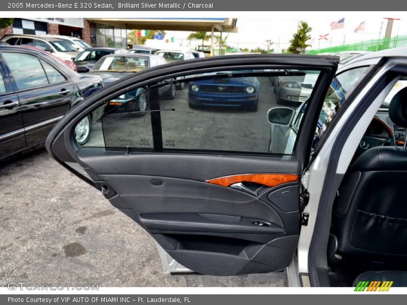 Door Panel of 2005 E 320 Sedan