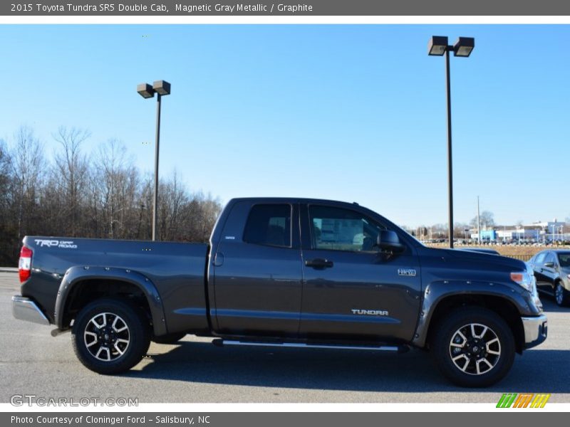 Magnetic Gray Metallic / Graphite 2015 Toyota Tundra SR5 Double Cab