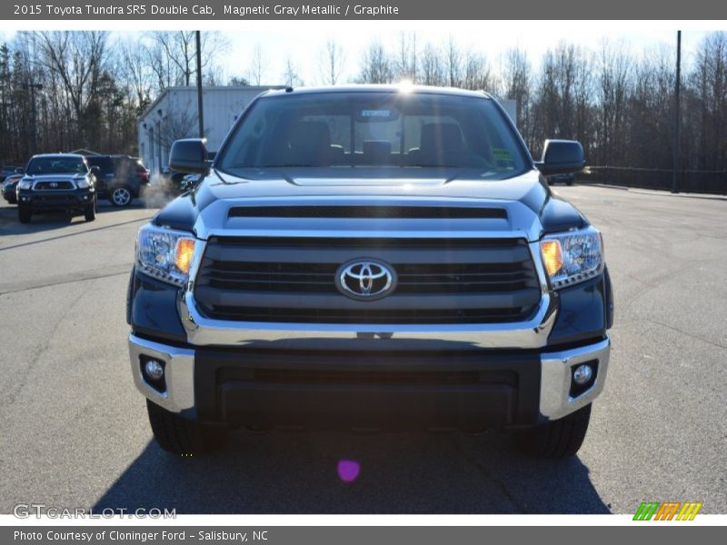 Magnetic Gray Metallic / Graphite 2015 Toyota Tundra SR5 Double Cab
