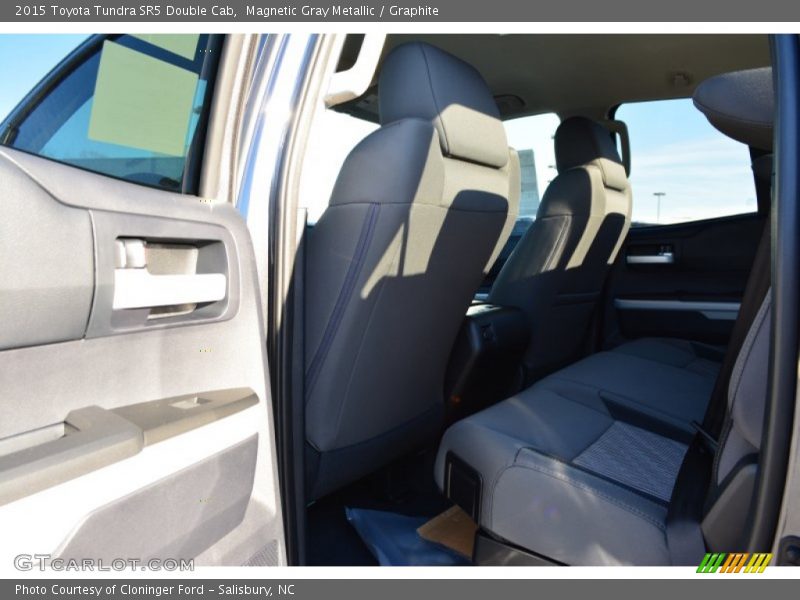 Magnetic Gray Metallic / Graphite 2015 Toyota Tundra SR5 Double Cab