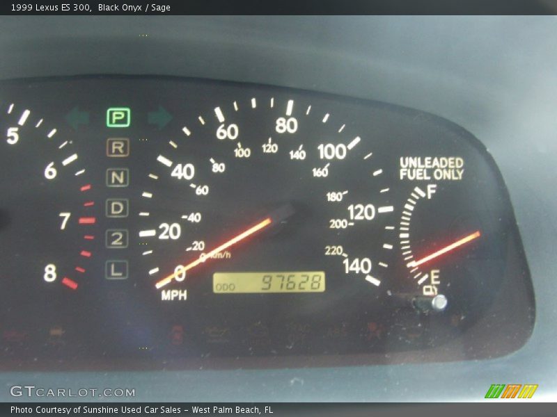 Black Onyx / Sage 1999 Lexus ES 300