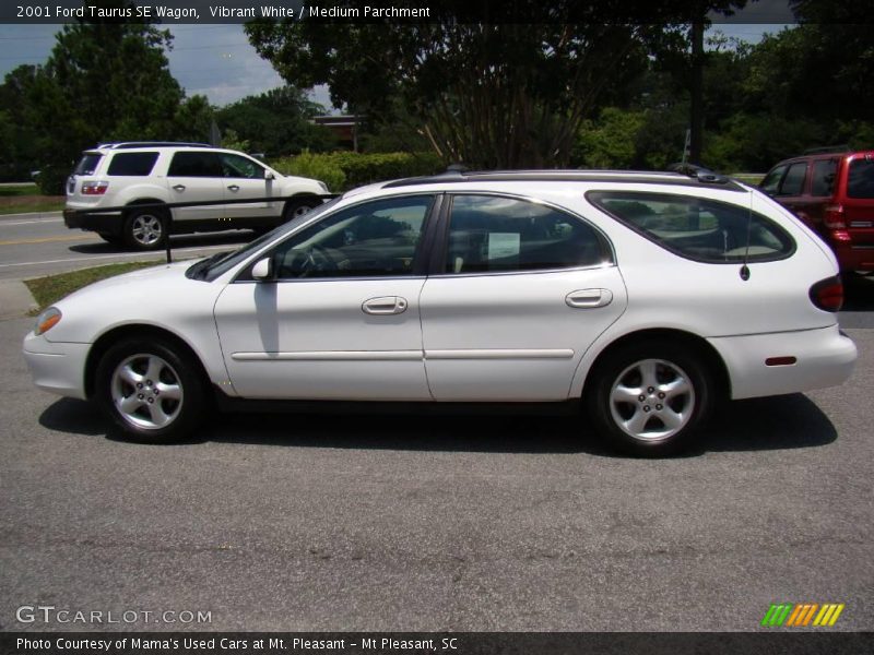 Vibrant White / Medium Parchment 2001 Ford Taurus SE Wagon