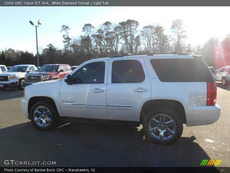 White Diamond Tricoat / Light Tan 2009 GMC Yukon SLT 4x4