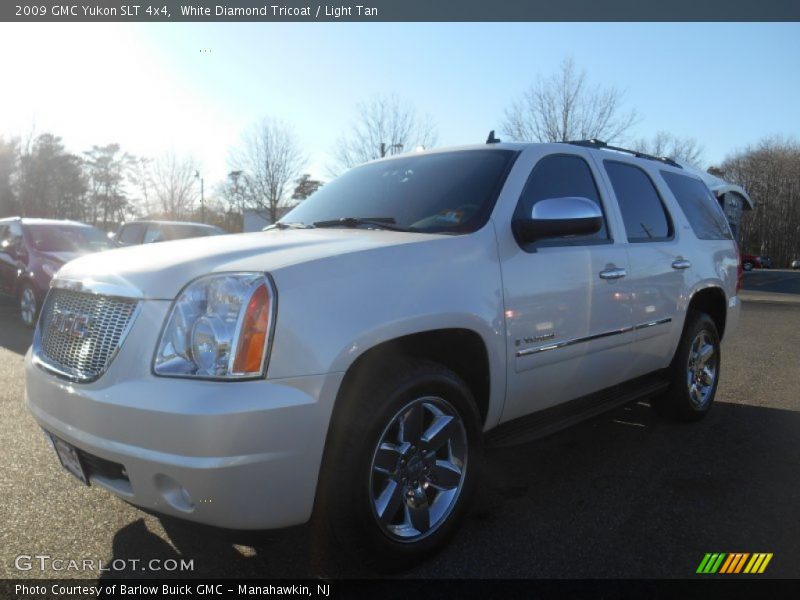 White Diamond Tricoat / Light Tan 2009 GMC Yukon SLT 4x4