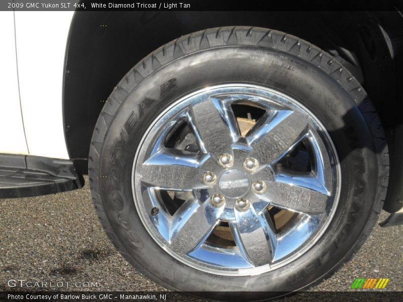White Diamond Tricoat / Light Tan 2009 GMC Yukon SLT 4x4