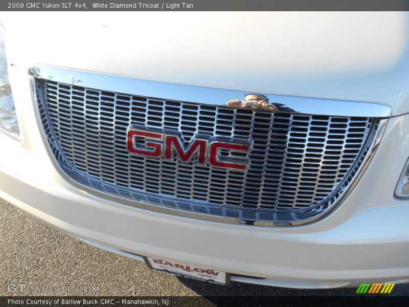 White Diamond Tricoat / Light Tan 2009 GMC Yukon SLT 4x4