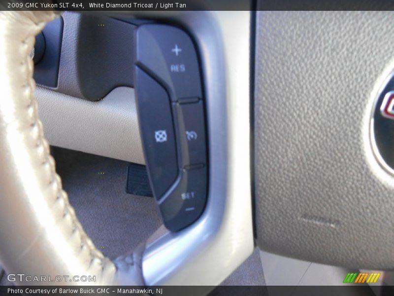 White Diamond Tricoat / Light Tan 2009 GMC Yukon SLT 4x4