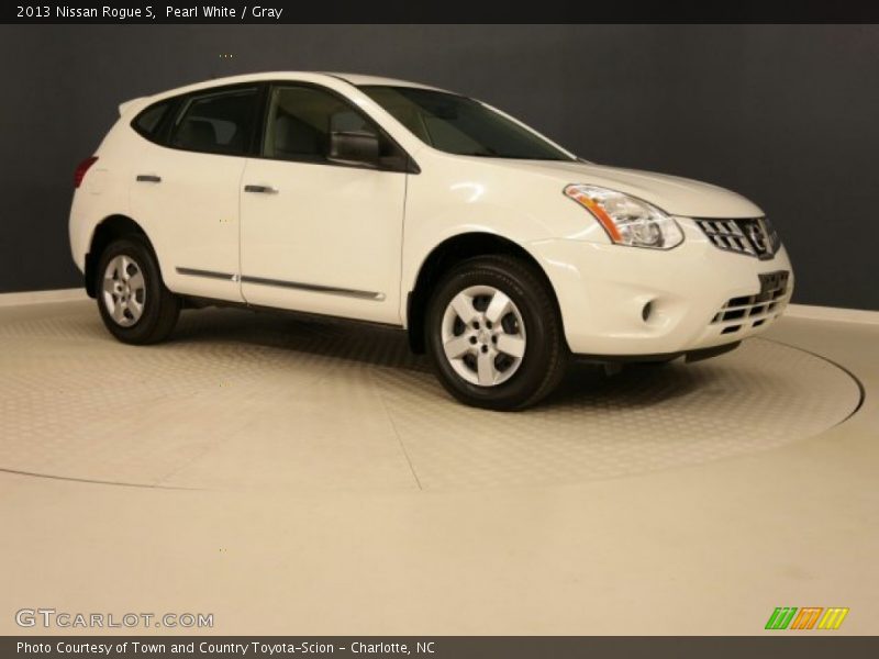 Pearl White / Gray 2013 Nissan Rogue S