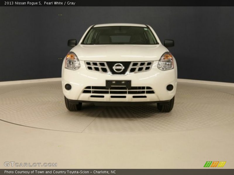 Pearl White / Gray 2013 Nissan Rogue S