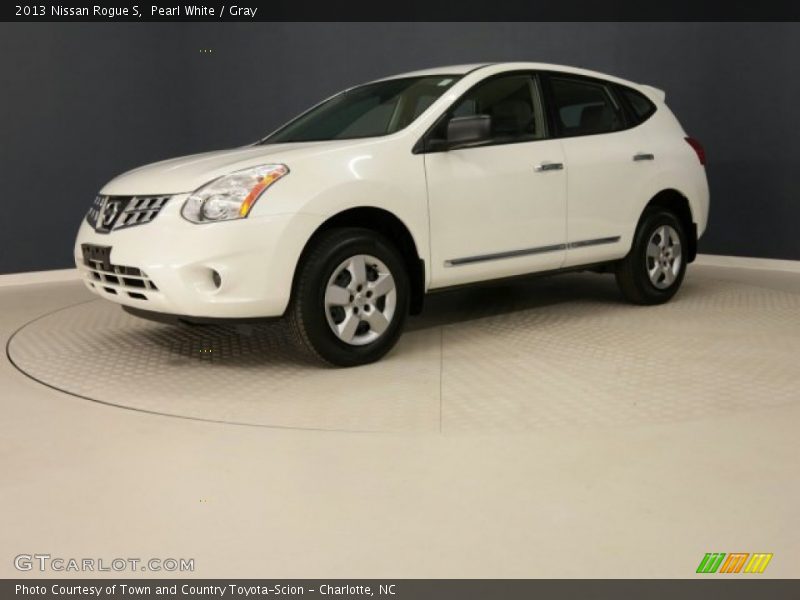 Pearl White / Gray 2013 Nissan Rogue S