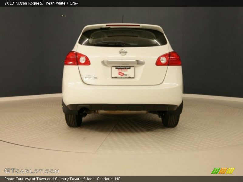 Pearl White / Gray 2013 Nissan Rogue S