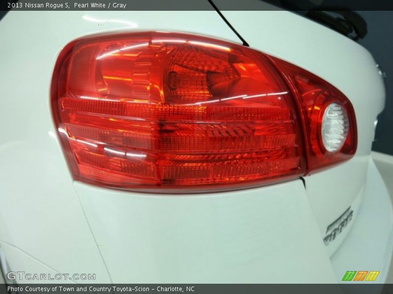 Pearl White / Gray 2013 Nissan Rogue S