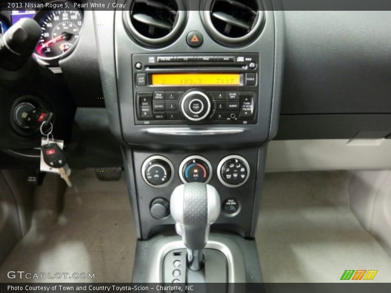 Pearl White / Gray 2013 Nissan Rogue S