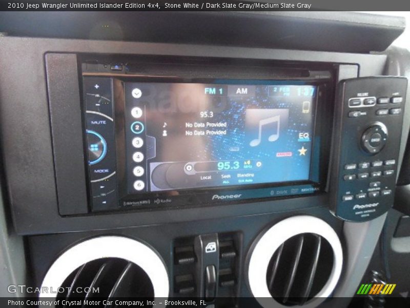 Stone White / Dark Slate Gray/Medium Slate Gray 2010 Jeep Wrangler Unlimited Islander Edition 4x4