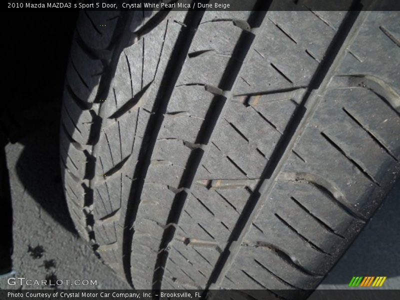 Crystal White Pearl Mica / Dune Beige 2010 Mazda MAZDA3 s Sport 5 Door