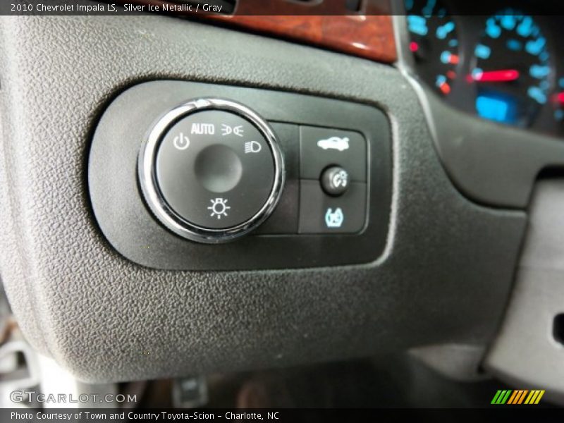 Silver Ice Metallic / Gray 2010 Chevrolet Impala LS