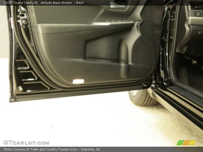 Attitude Black Metallic / Black 2015 Toyota Camry SE