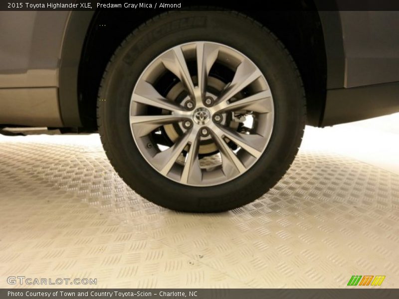 Predawn Gray Mica / Almond 2015 Toyota Highlander XLE