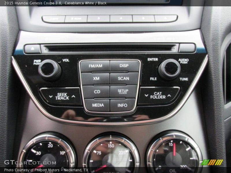 Controls of 2015 Genesis Coupe 3.8