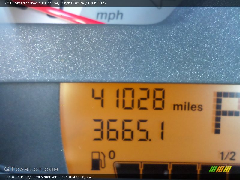 Crystal White / Plain Black 2012 Smart fortwo pure coupe