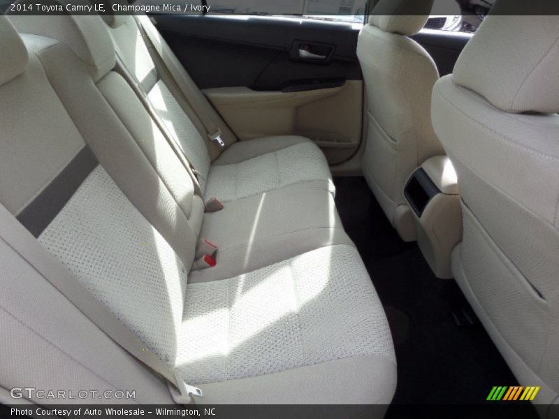 Champagne Mica / Ivory 2014 Toyota Camry LE