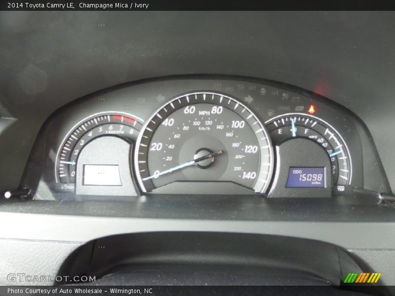 Champagne Mica / Ivory 2014 Toyota Camry LE