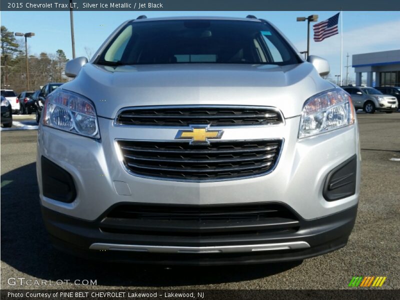 Silver Ice Metallic / Jet Black 2015 Chevrolet Trax LT