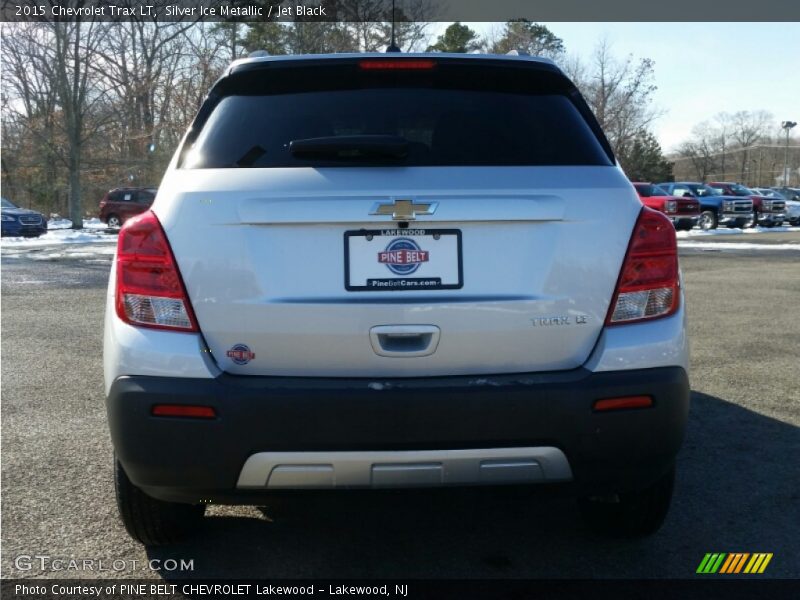 Silver Ice Metallic / Jet Black 2015 Chevrolet Trax LT