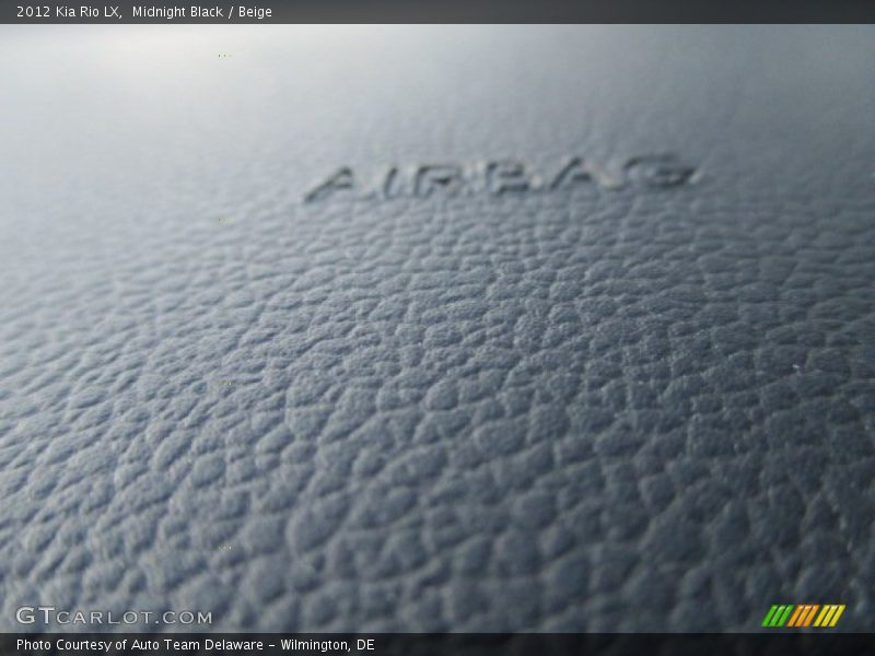 Midnight Black / Beige 2012 Kia Rio LX