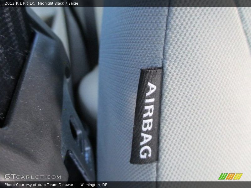 Midnight Black / Beige 2012 Kia Rio LX