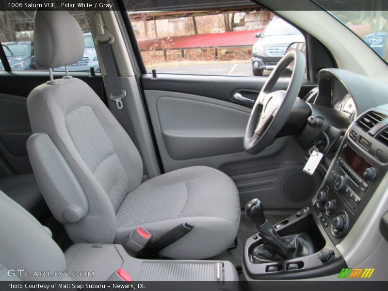 Polar White / Gray 2006 Saturn VUE