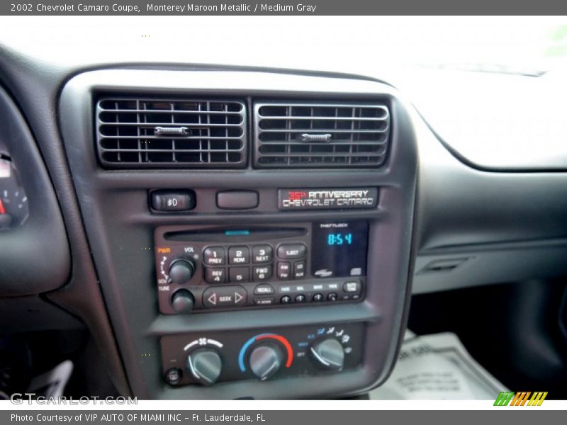 Controls of 2002 Camaro Coupe