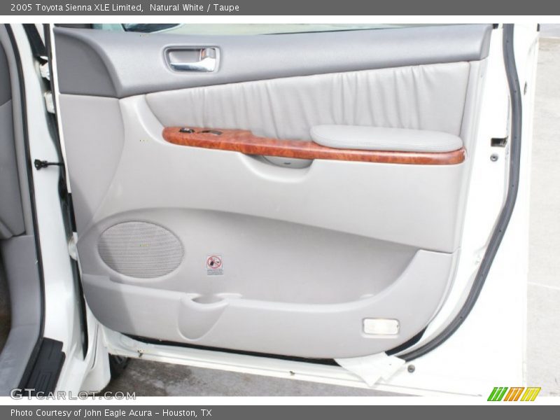 Door Panel of 2005 Sienna XLE Limited
