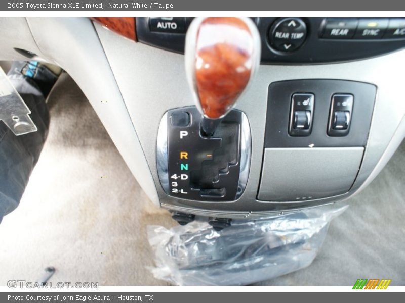  2005 Sienna XLE Limited 5 Speed Automatic Shifter