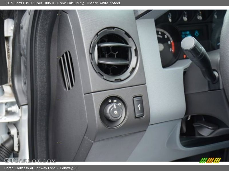 Controls of 2015 F350 Super Duty XL Crew Cab Utility