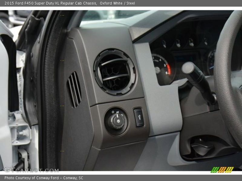 Controls of 2015 F450 Super Duty XL Regular Cab Chassis