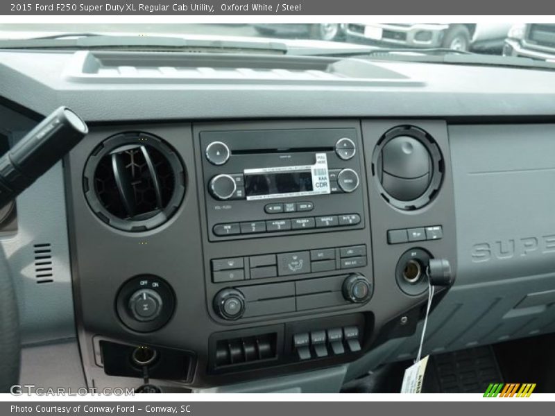 Controls of 2015 F250 Super Duty XL Regular Cab Utility