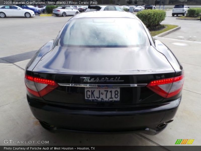 Nero (Black) / Rosso Corallo (Red) 2008 Maserati GranTurismo