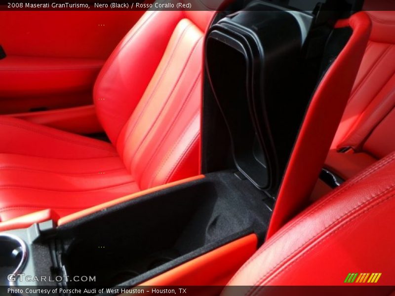 Nero (Black) / Rosso Corallo (Red) 2008 Maserati GranTurismo