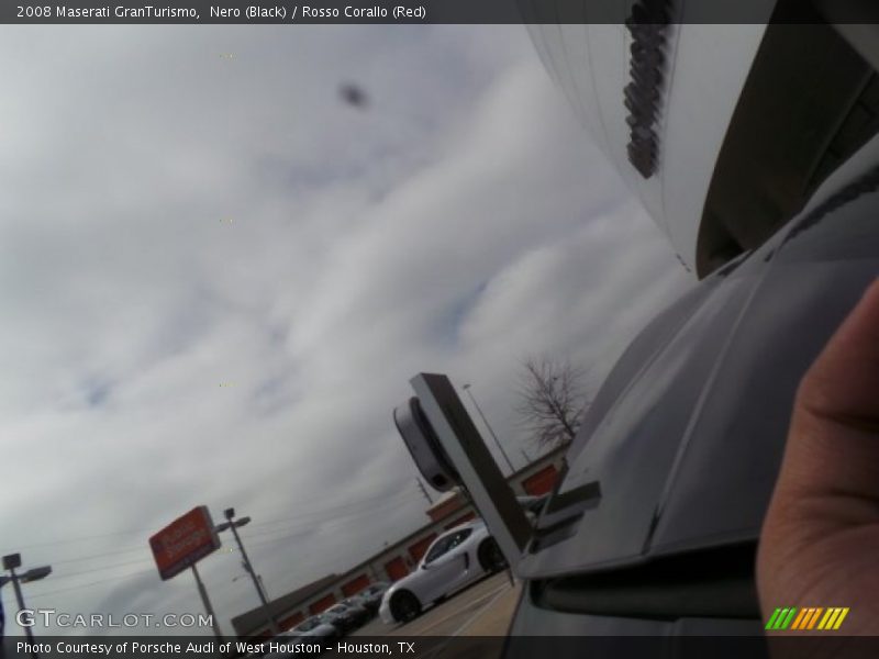 Nero (Black) / Rosso Corallo (Red) 2008 Maserati GranTurismo