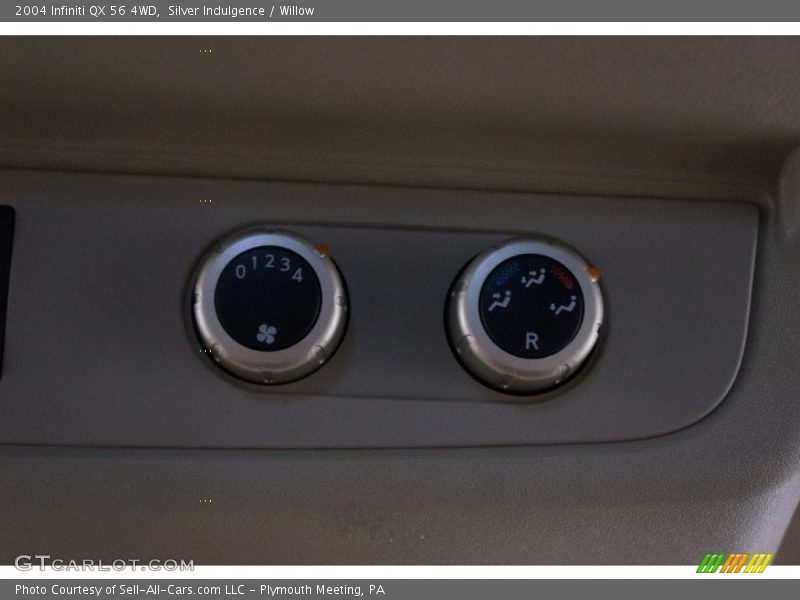 Silver Indulgence / Willow 2004 Infiniti QX 56 4WD