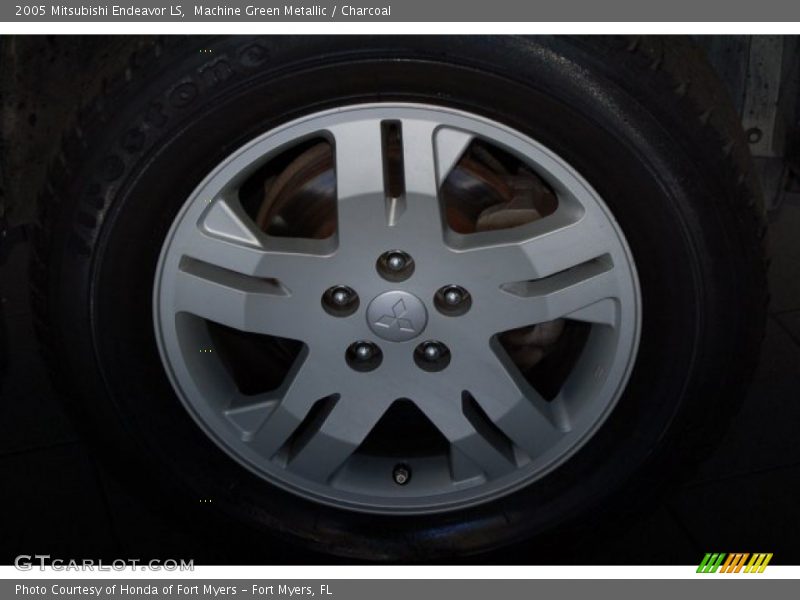 Machine Green Metallic / Charcoal 2005 Mitsubishi Endeavor LS