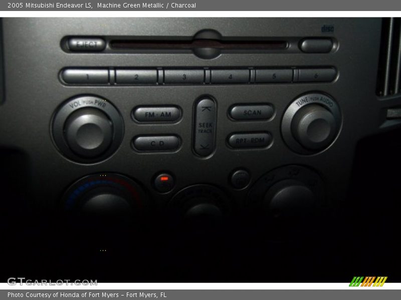 Machine Green Metallic / Charcoal 2005 Mitsubishi Endeavor LS