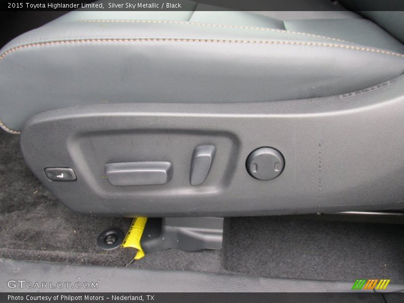 Silver Sky Metallic / Black 2015 Toyota Highlander Limited