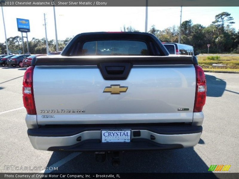 Sheer Silver Metallic / Ebony 2010 Chevrolet Avalanche LS